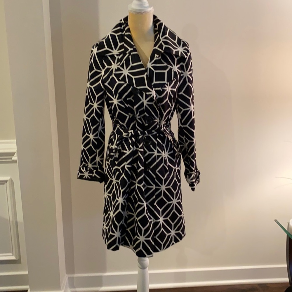 Black/White Coat.
